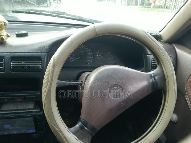 Nissan Sunny 1990 White