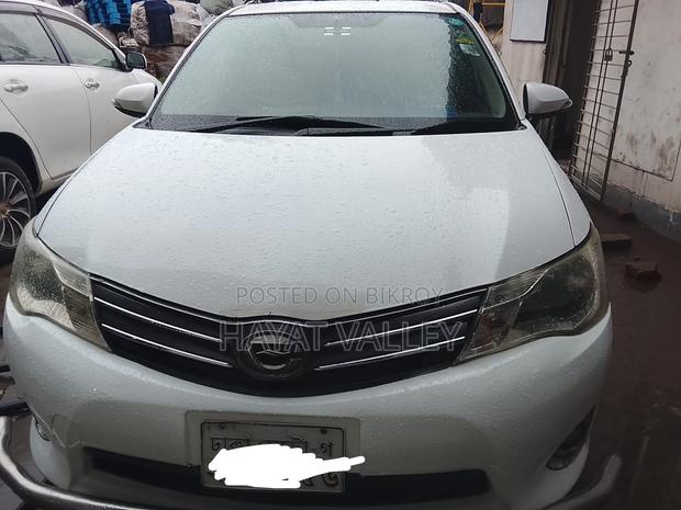 Toyota Axio 2012 White