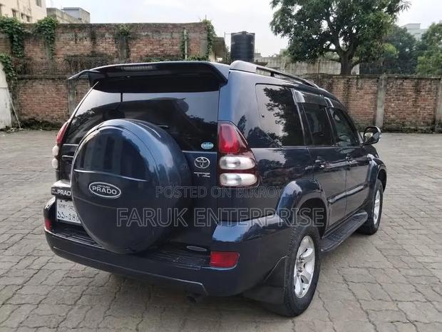 Toyota Land Cruiser Prado 2004 Blue