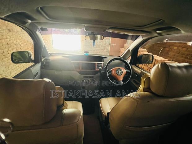 Toyota Noah 2003 Black