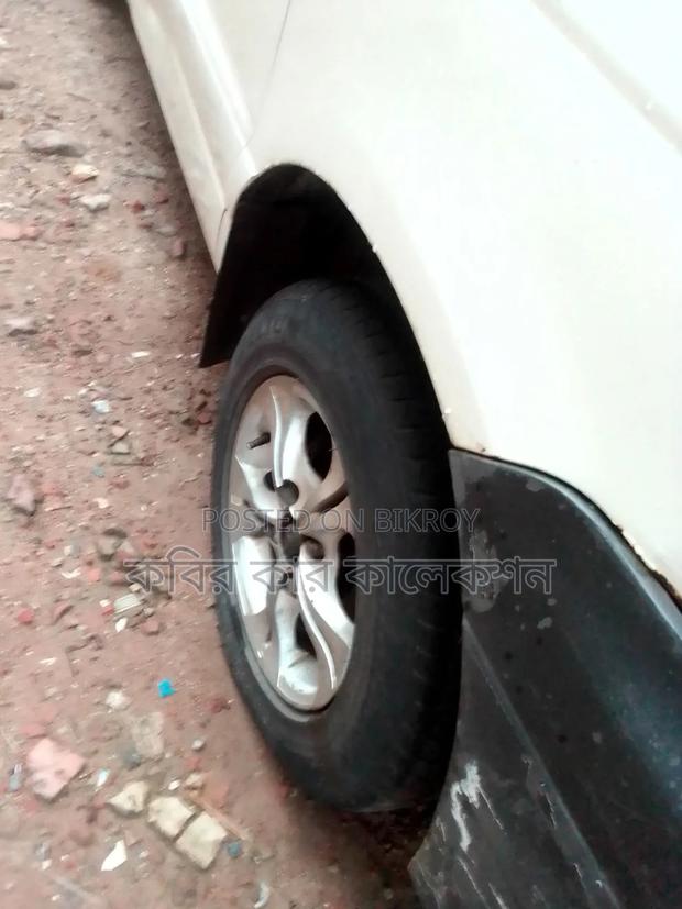 Toyota Noah 2005 Pearl
