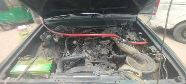Toyota Hilux 1997 Green