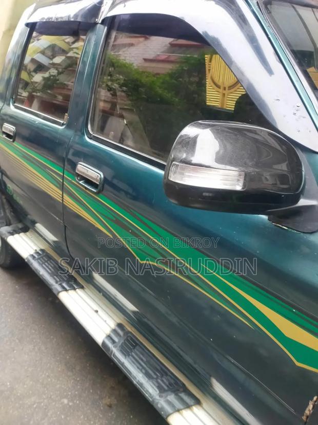 Toyota Hilux 1997 Green