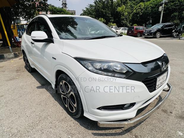Honda Vezel 1.5 2WD 2015 Pearl