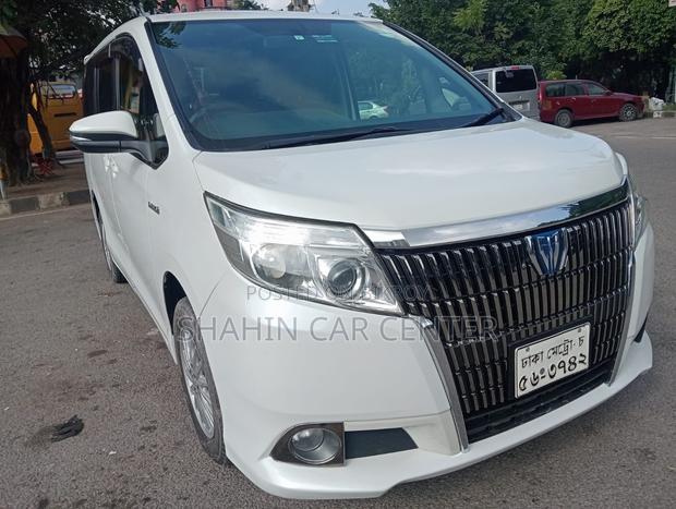 Toyota Noah 1.8 FWD Hybrid (7 seater) 2014 Pearl