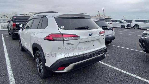 Toyota Corolla Cross 2021 Pearl