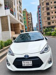 Toyota Aqua 2016 White for sale
