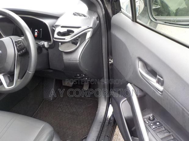 New Toyota Corolla Cross 2024 Black