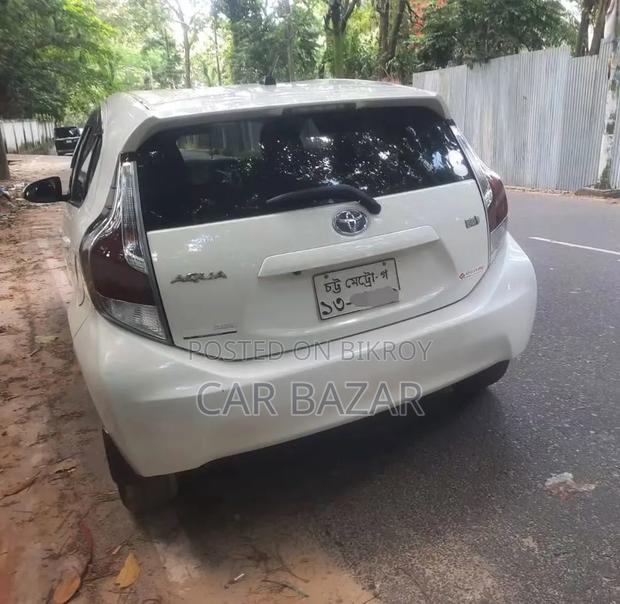 Toyota Aqua 2013 White