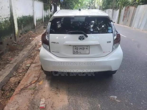 Toyota Aqua 2013 White