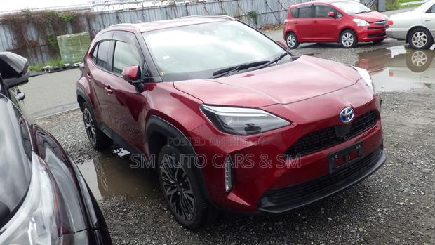 Toyota Yaris Cross 1.5 Hybrid FWD 2021 Red