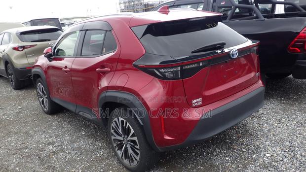 Toyota Yaris Cross 1.5 Hybrid FWD 2021 Red