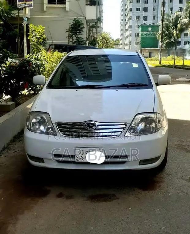 Toyota Corolla Sedan Automatic 2004 White