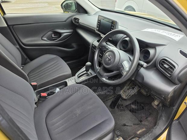 Toyota Yaris Cross 2021 Gold