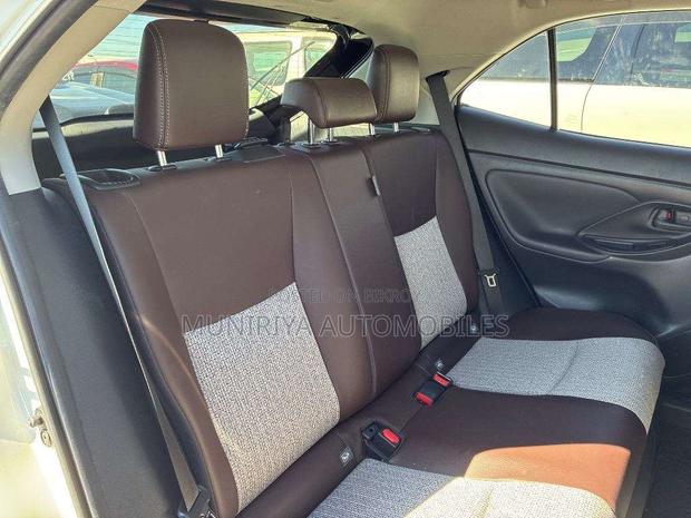 Toyota Yaris 2022 Pearl
