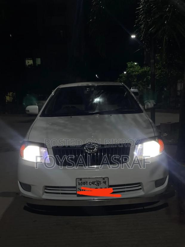 Toyota Corolla 2006 White