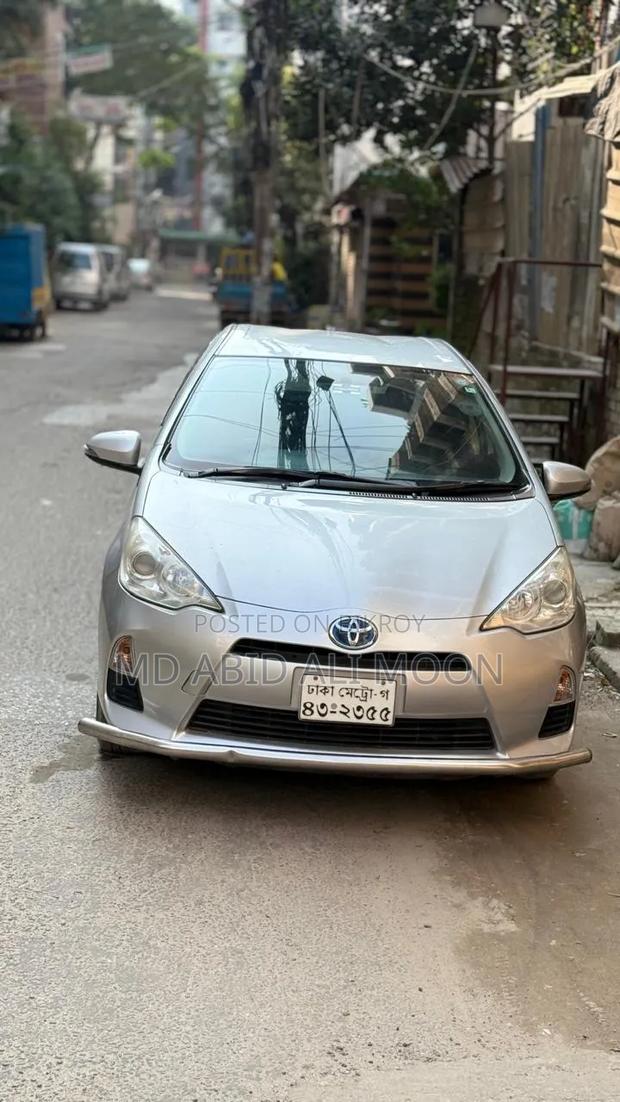 Toyota Aqua 2014 Silver