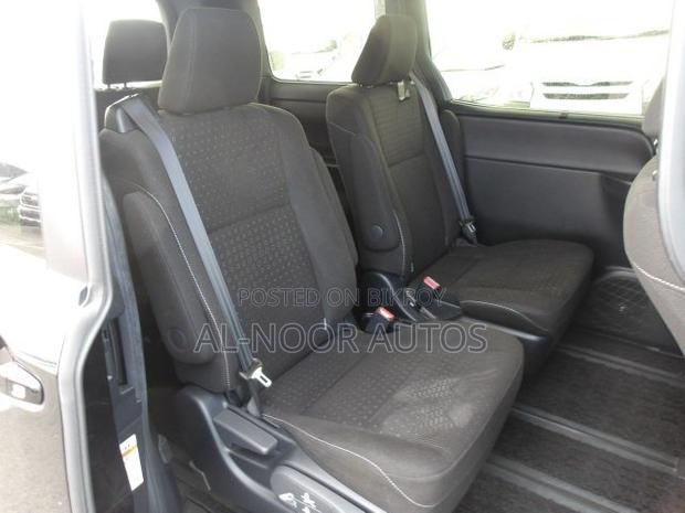 Toyota Noah 1.8 FWD Hybrid (7 seater) 2021 Black
