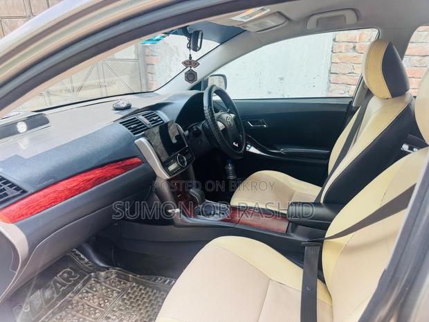 Toyota Premio 1.5 FWD 2010 Gray