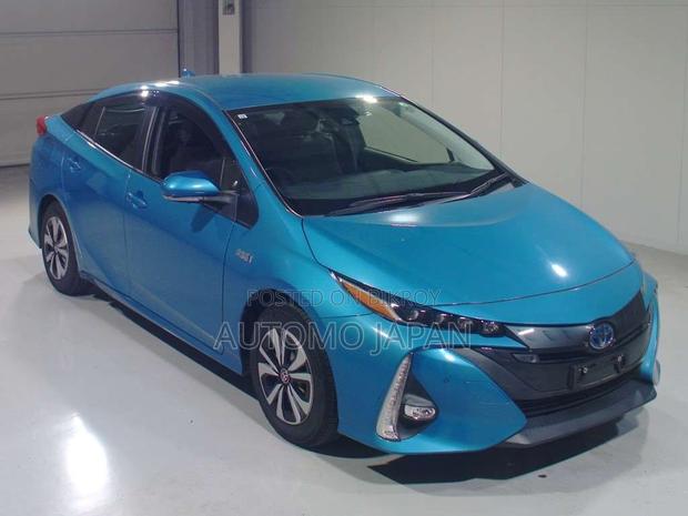 Toyota Prius 2021 Blue