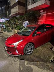 Toyota Prius 2017 Red for sale