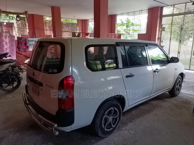 Toyota Probox 2005 White