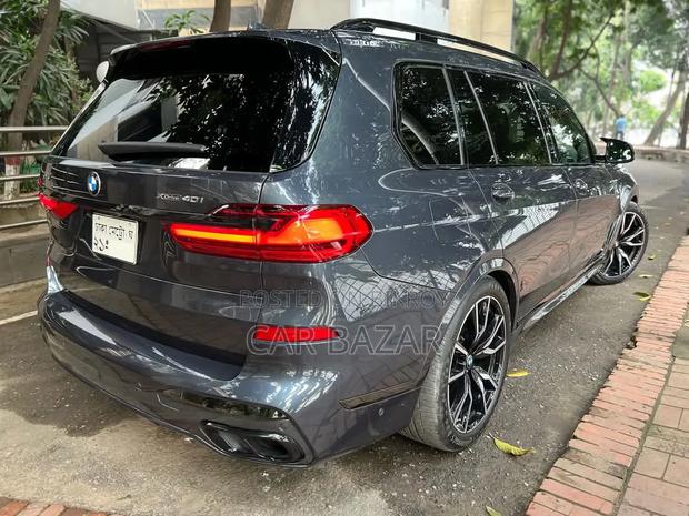BMW X7 xDrive40i 2021 Gray