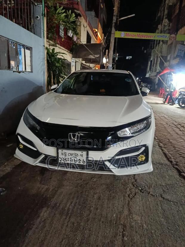 Honda Civic EX Sedan 2018 White