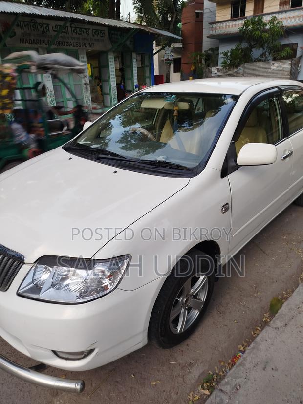 Toyota Corolla 2006 White