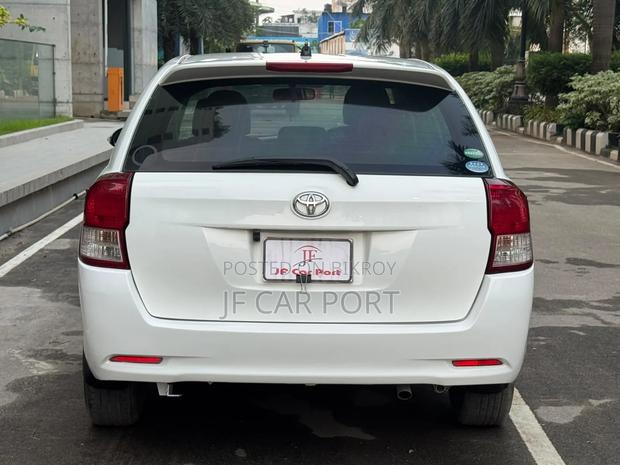 Toyota Corolla Fielder 1.5 Petrol AWD 2014 Pearl