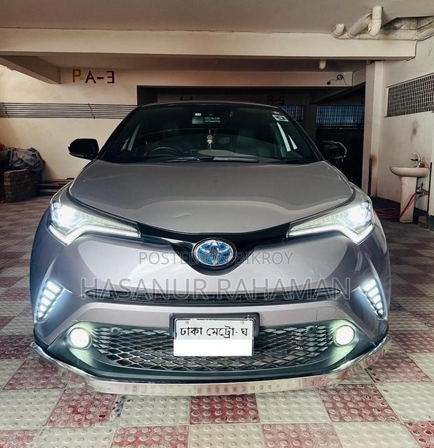 Toyota C-HR 2017 Gray