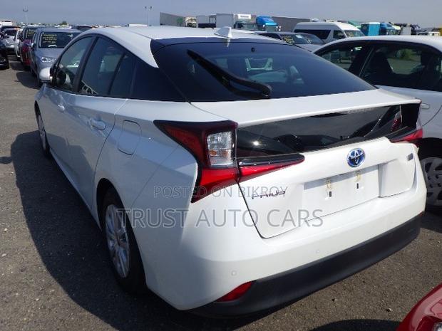 Toyota Prius 2021 Pearl