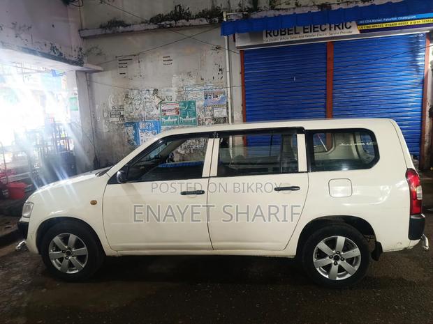 Toyota Probox 2004 White