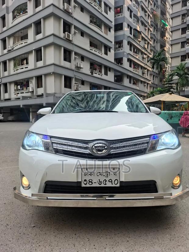Toyota Axio 2013 Pearl