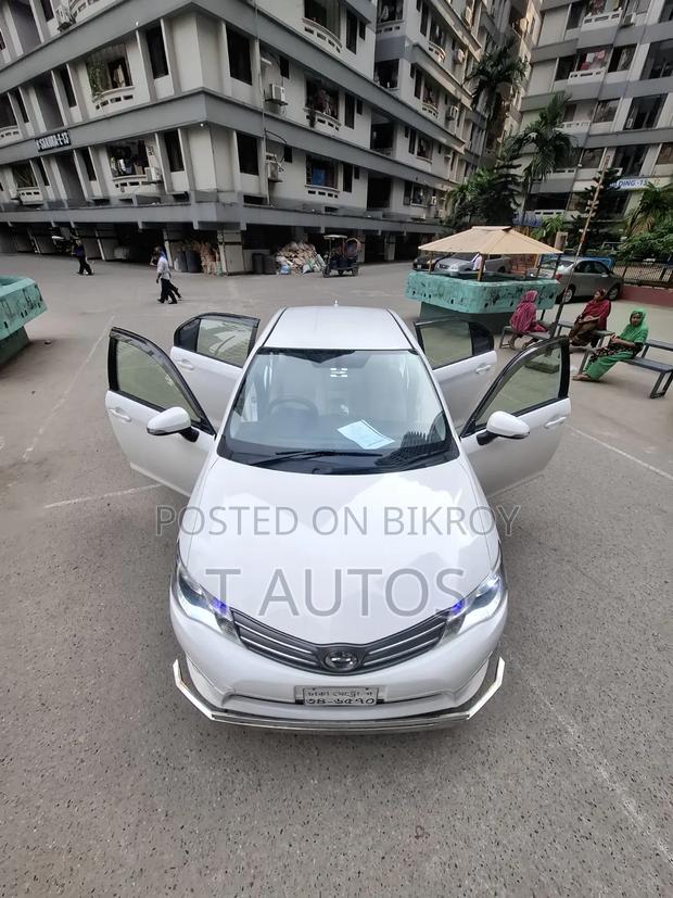 Toyota Axio 2013 Pearl