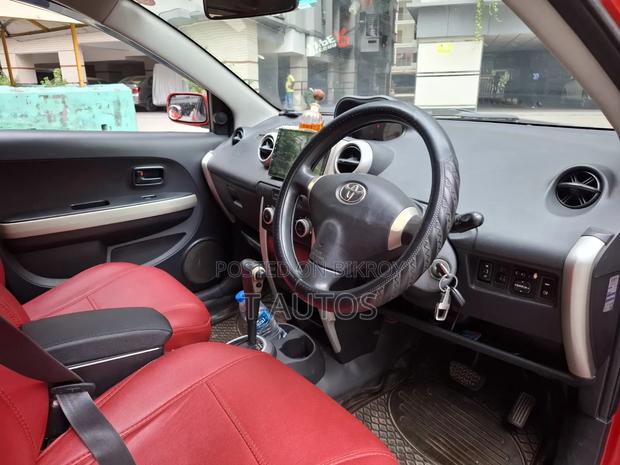 Toyota IST 2005 Red