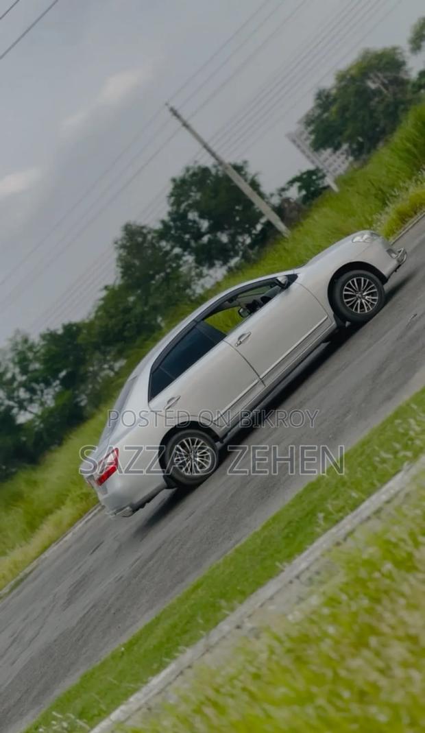 Toyota Premio 2010 White