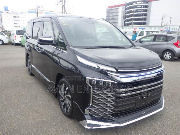 Toyota Voxy Hybrid S-Z 2WD 7-Seater 2022 Black