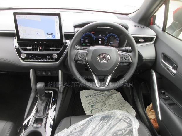 Toyota Corolla Cross 2025 Red