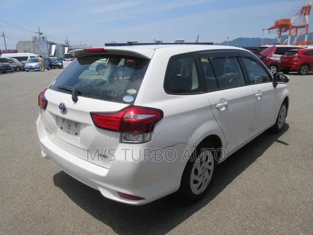 Toyota Corolla Fielder 2021 White