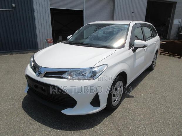 Toyota Corolla Fielder 2021 White