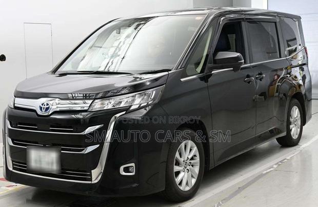 Toyota Noah 2022 Black