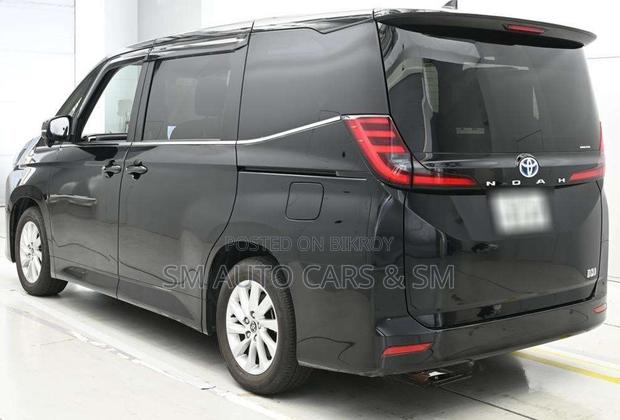 Toyota Noah 2022 Black