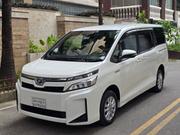 Toyota Voxy Hybrid V 2WD 7-Seater 2019 Pearl for sale