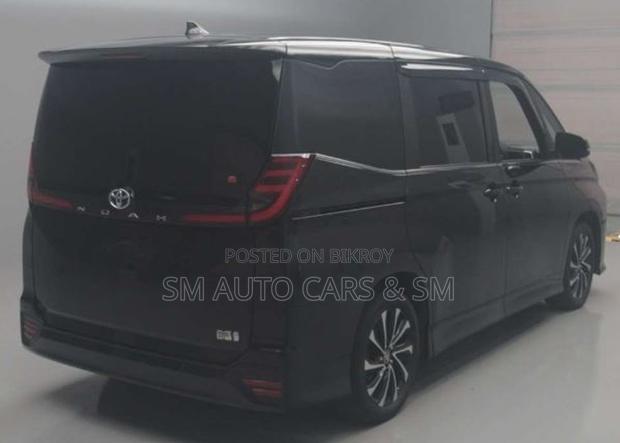 Toyota Noah 2022 Black