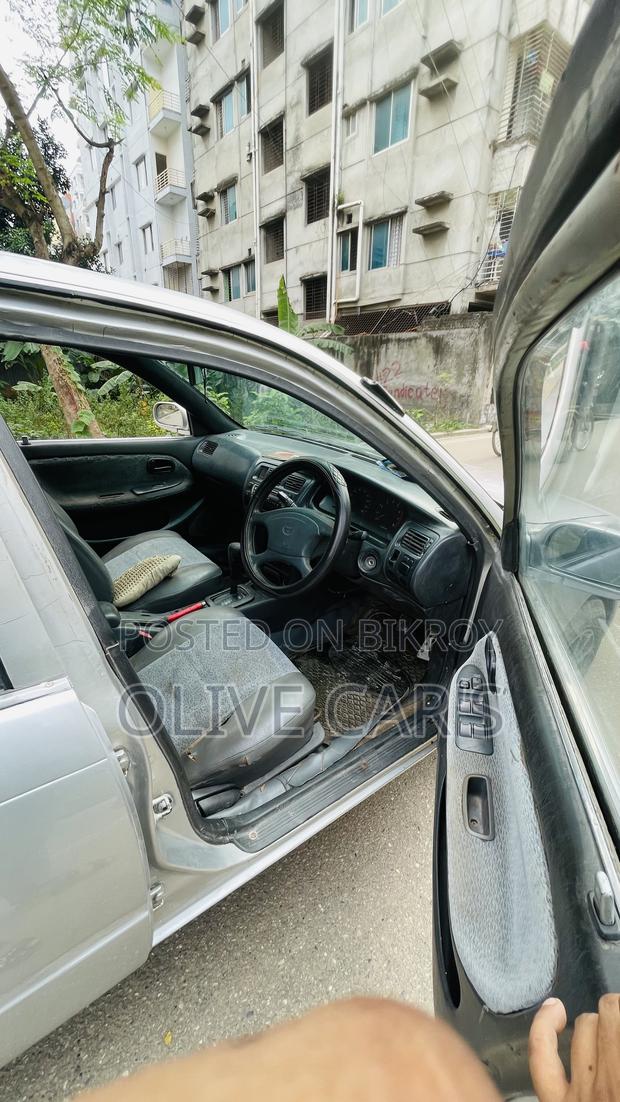 Toyota Corolla 1.6 Saloon 1992 Silver