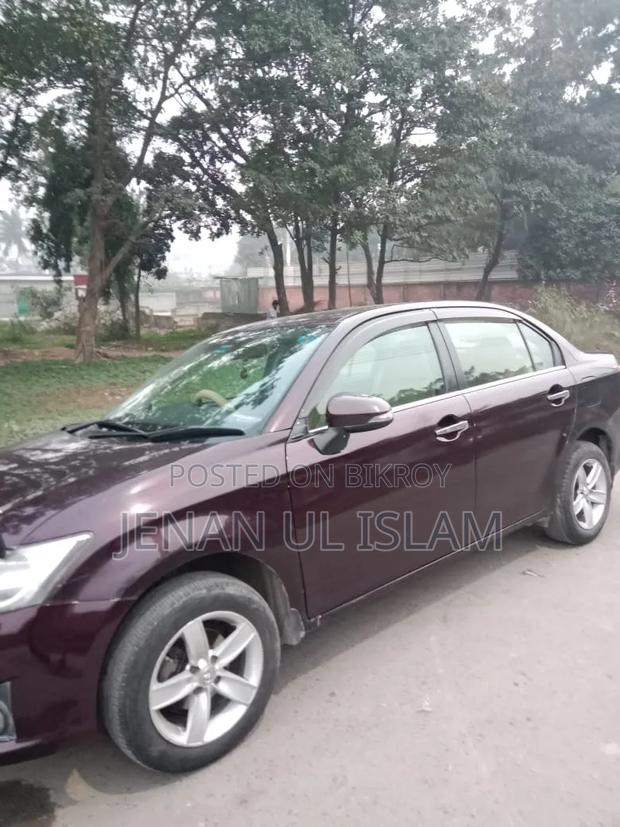 Toyota Axio 2014 Maroon