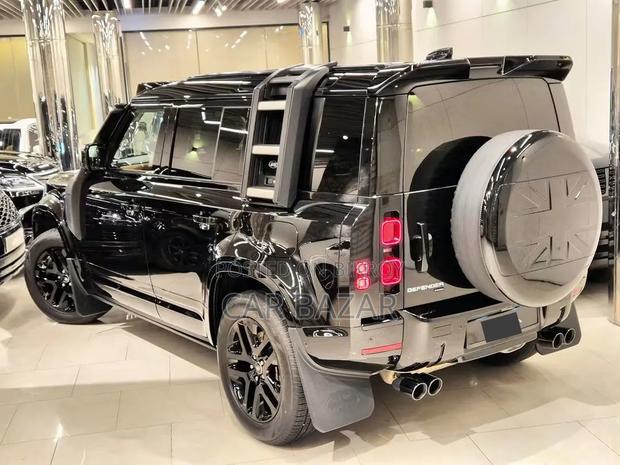 Land Rover Defender X-Dynamic SE 2023 Black