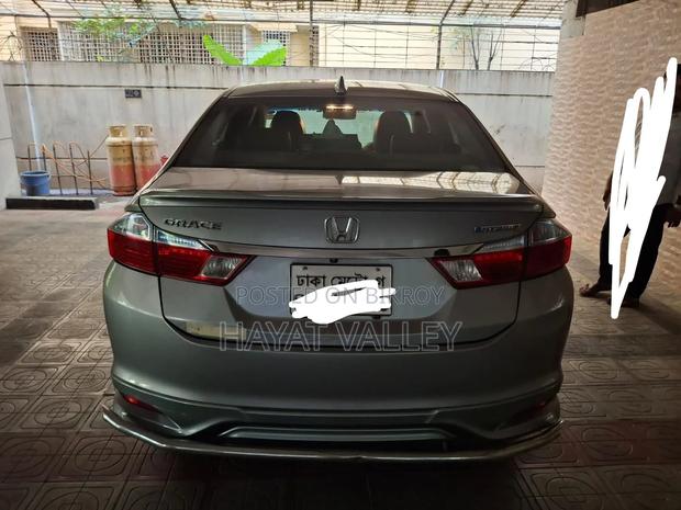 Honda Grace 2015 Gray