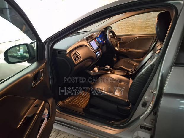 Honda Grace 2015 Gray